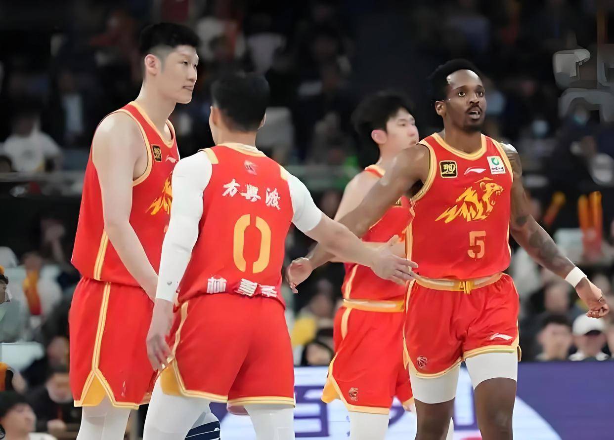 CBA季后赛关键时刻再迎强敌，浙江稠州绝杀压哨，主帅态度——信心回归，更衣室氛围转暖的简单介绍